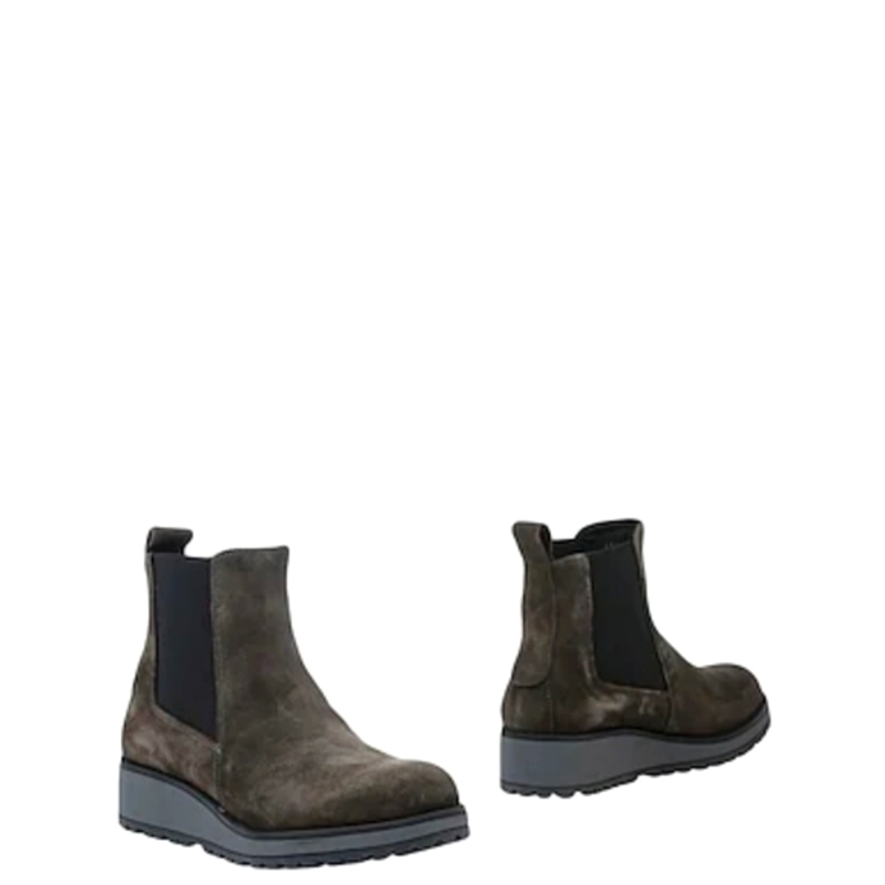 Lumberjack Brown Suede Leather Ankle Boots